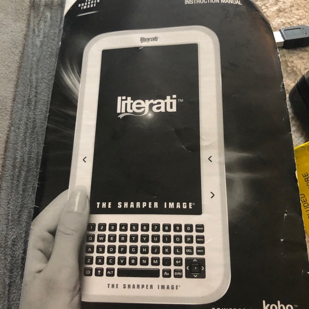 Literati you download books, comes with a cover and plug